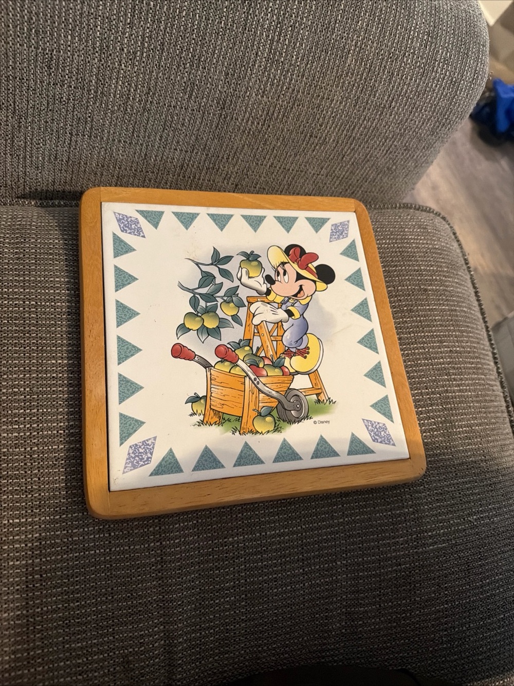 Disney Stoneware 8.75" Sq Wood Framed Trivet Minnie Mouse Picking Apples